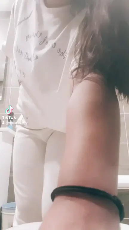 Red looks amazing on Indian bodies honestly. I'm proof of this ? [F]