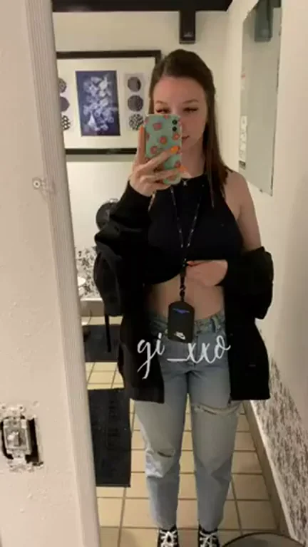 A littlee alcohol and my? titties are out?