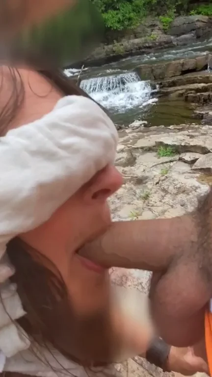 Blowjob in the wild [MF]