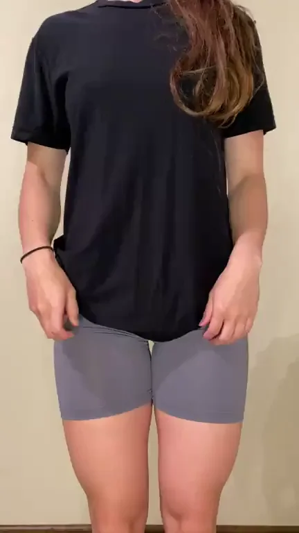 Gym Slut in Tight Gray Yoga Shorts Tease