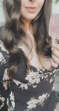 I’m always smiling, but today I’m trying something new with my mouth ?