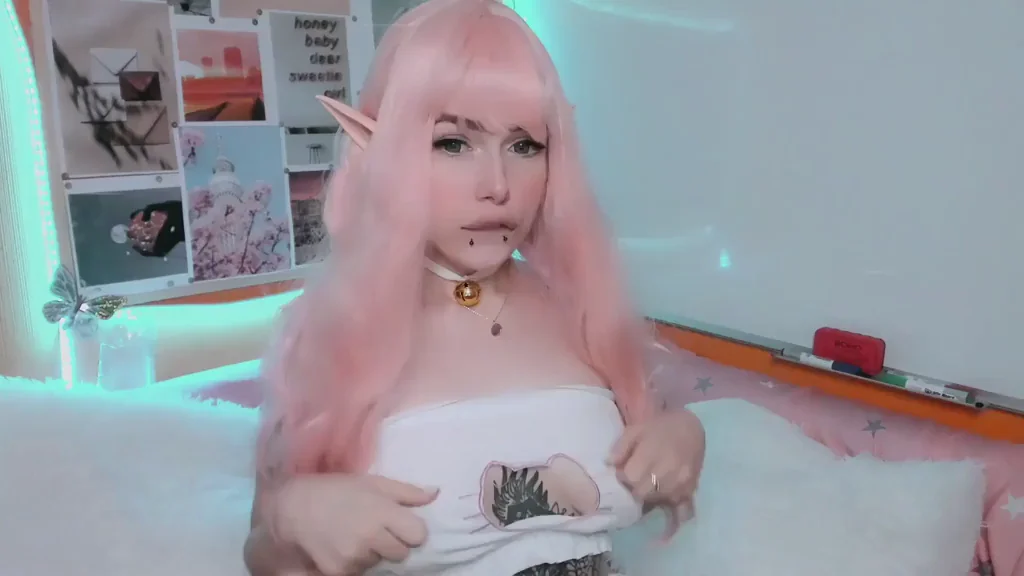 Let me be your fave fuckdoll