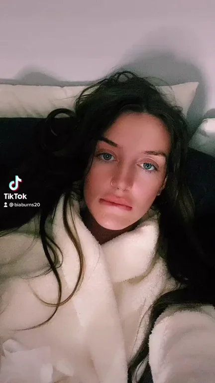 Hummmm cum fuck me papi! ??