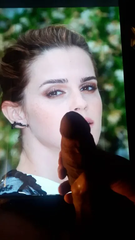 🍆💦 Big Cock Jerk Tribute: Plastering Emma Watson's Pretty Face with Thick Cum Loads! 🔥