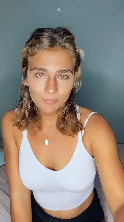 Would you rather cum on my boobs or my face ?