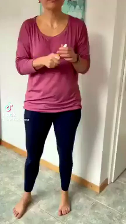 MILF Mom's Slutty TikTok Debut: Teasing Curves Barefoot