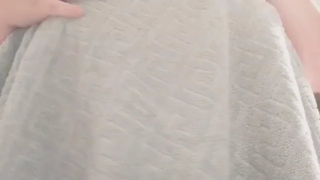 Oh no! My towel is [f]alling
