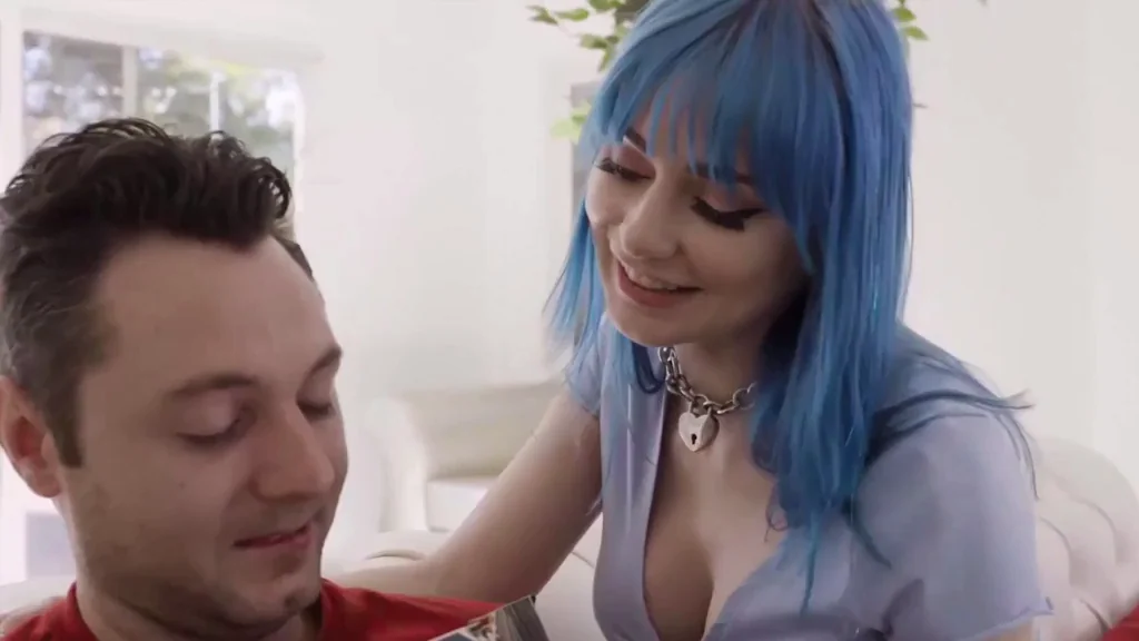 Jewelz Blue Helps Stepbro Study with Her Juicy Tits 😈📚💦