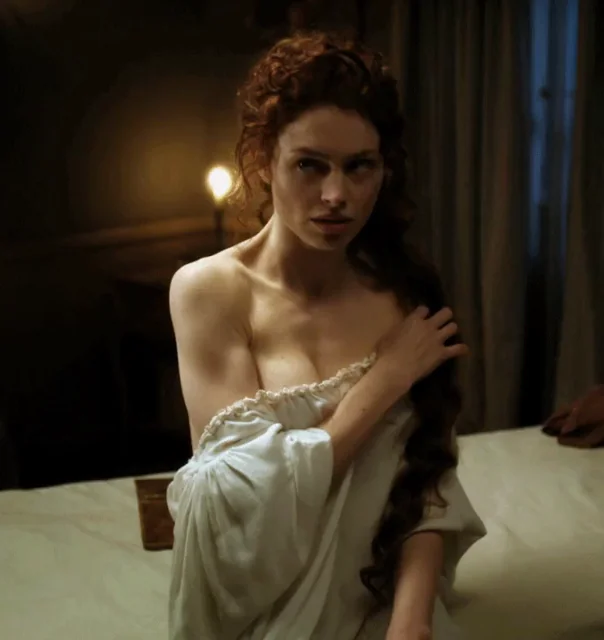 Sarah Winter in Casanova [Pilot-2015]
