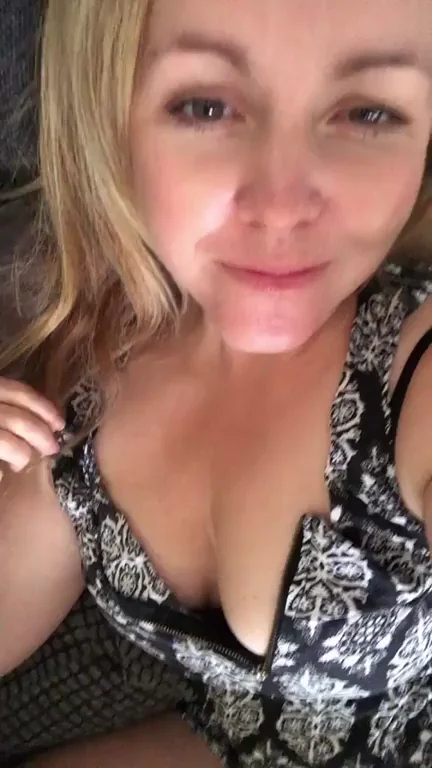 I’m pumped for the weekend - do you wanna pump me? (42)