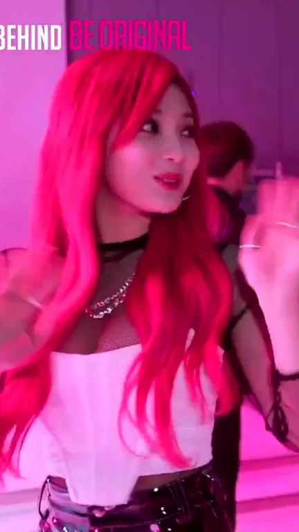 🔥 Ningning's Sexy Redhead Tease in Sheer Top & Shiny Pants 💦