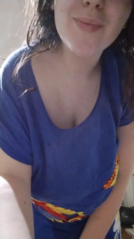 Big tits and a big mound (vid)