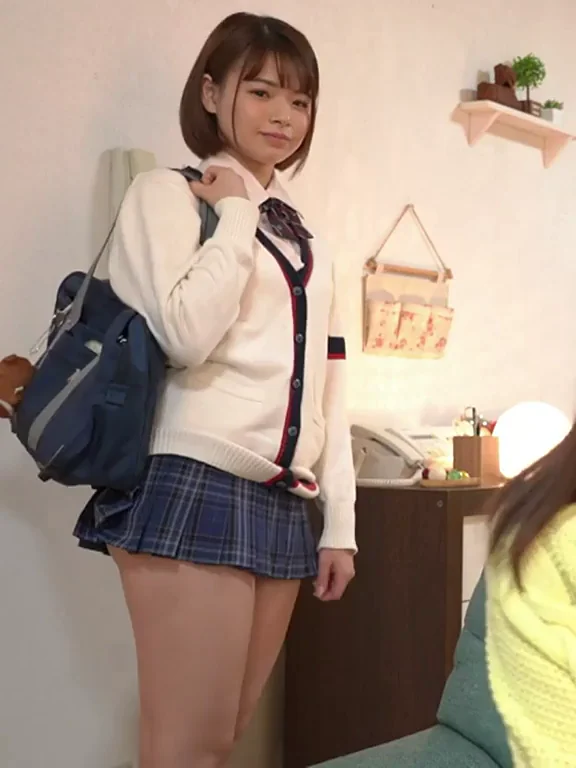 Anyone know who she is? If she is even a JAV actress or just a model. Cant tell with how short the video is and context