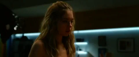 Sydney Sweeney's Steamy Voyeur Nude Tease