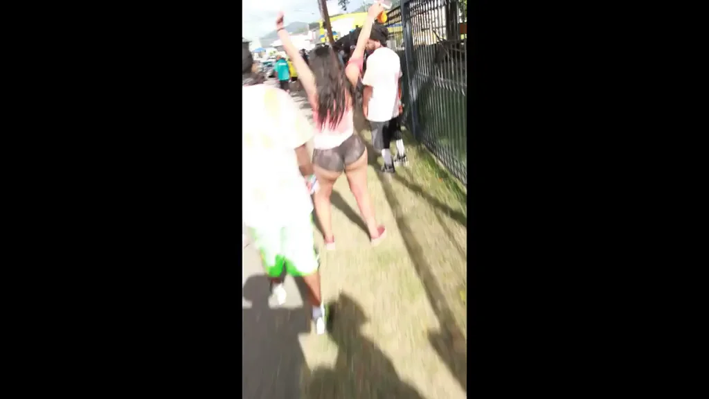 White Slut Shakes Massive Booty at Trinidad Carnival