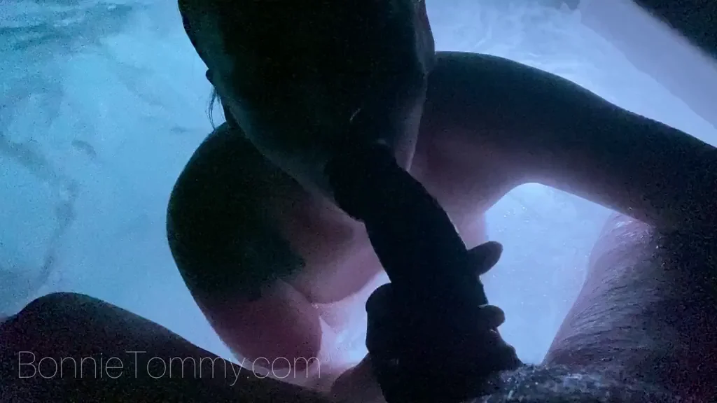 Throating in the hot tub