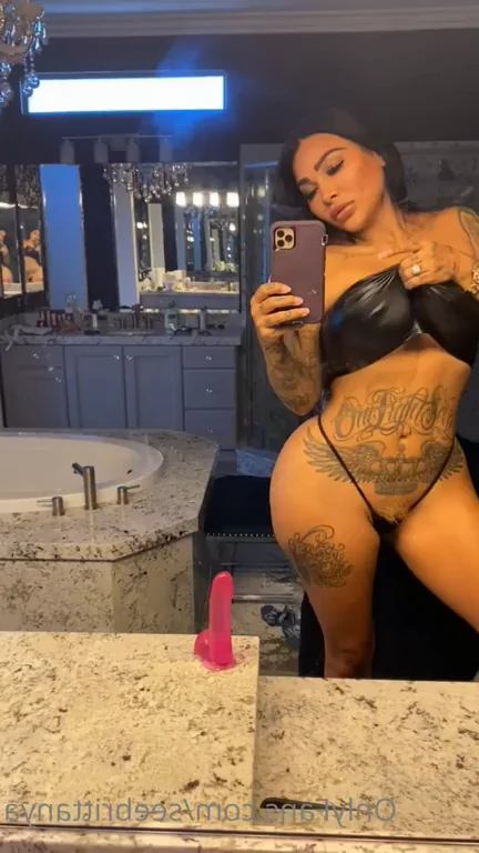 NEW CONTENT OF TATTOOED GIRL FUCKING ? LINK IN COMMENT