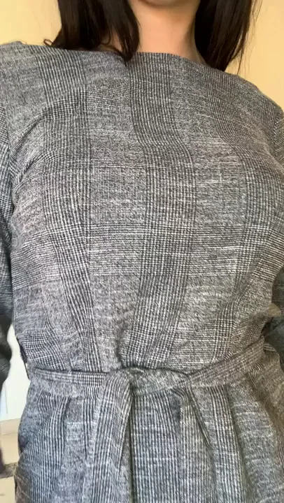 Be Honest, Would You Jerk Off to This Slutty Tease? 😈💦