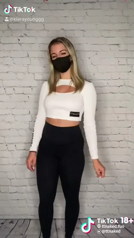 🔥 Admiring This TikTok Slut's Tease 😈