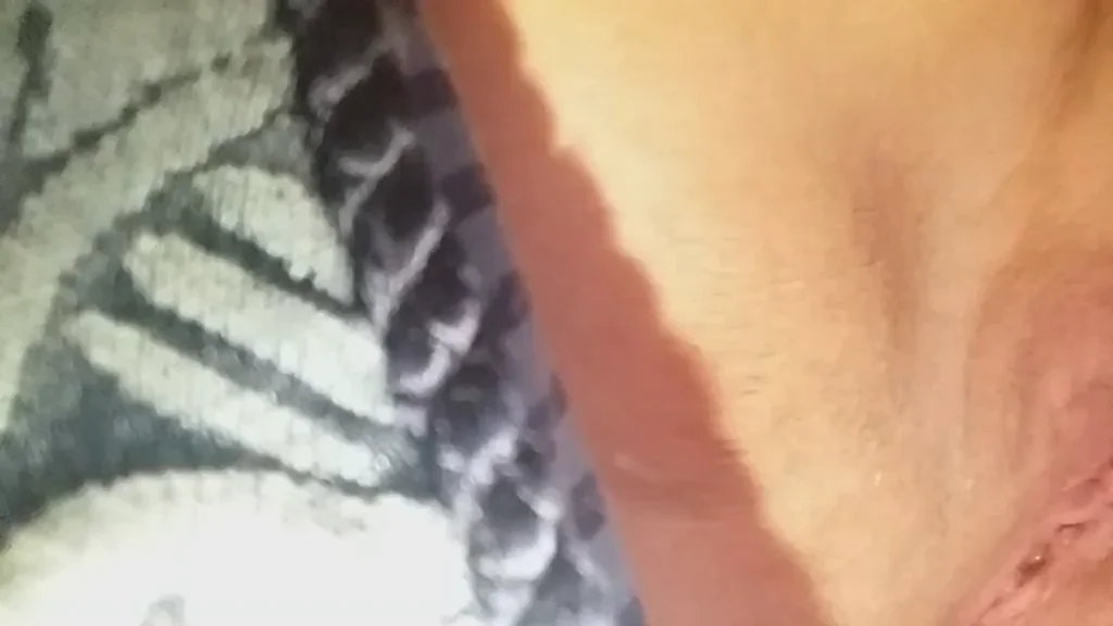 44yo Milf's Juicy Pussy Fingered Hard, Taste Test Invite for Sluts