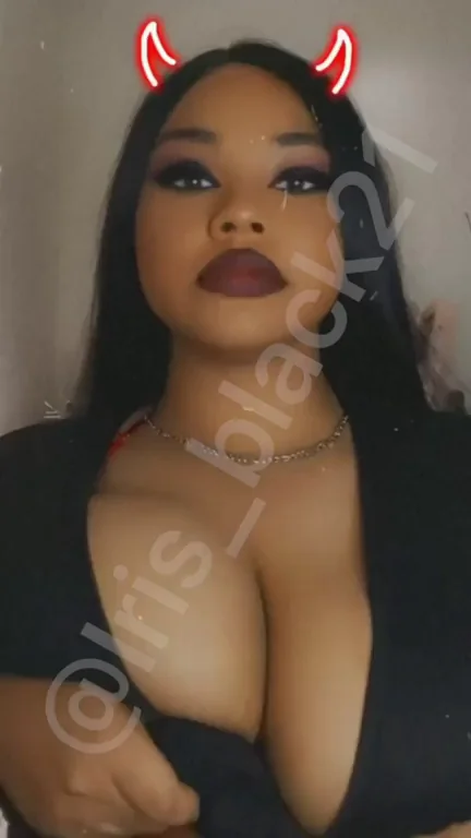 Blasian GF's Massive Titty Drop for Your Monday 😈🍑🔥