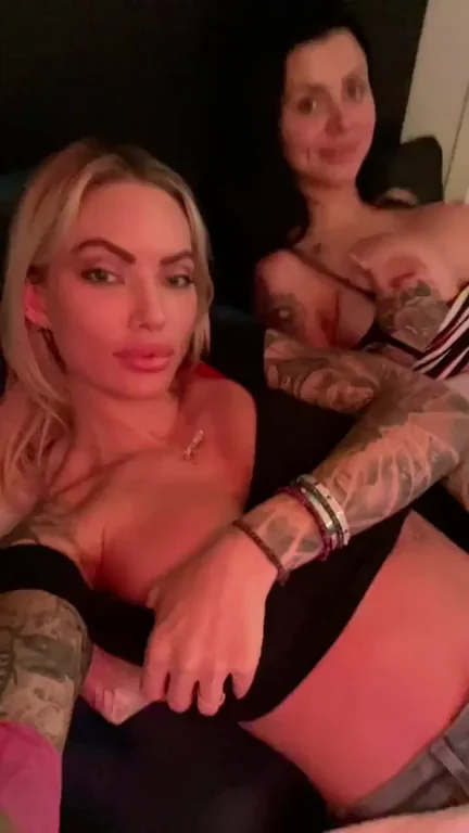 Double reveal