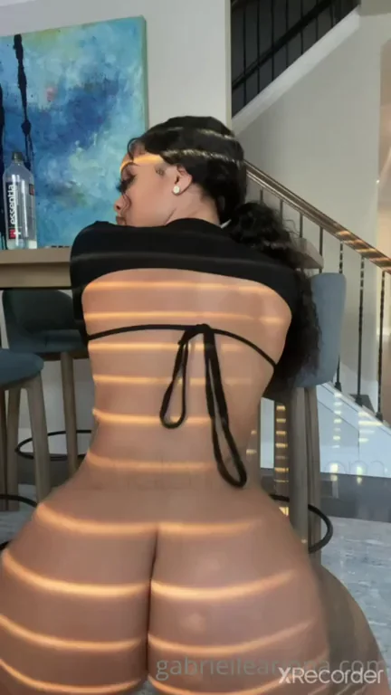 ?? CONTENT OF HER IN THE COMMENTS ?