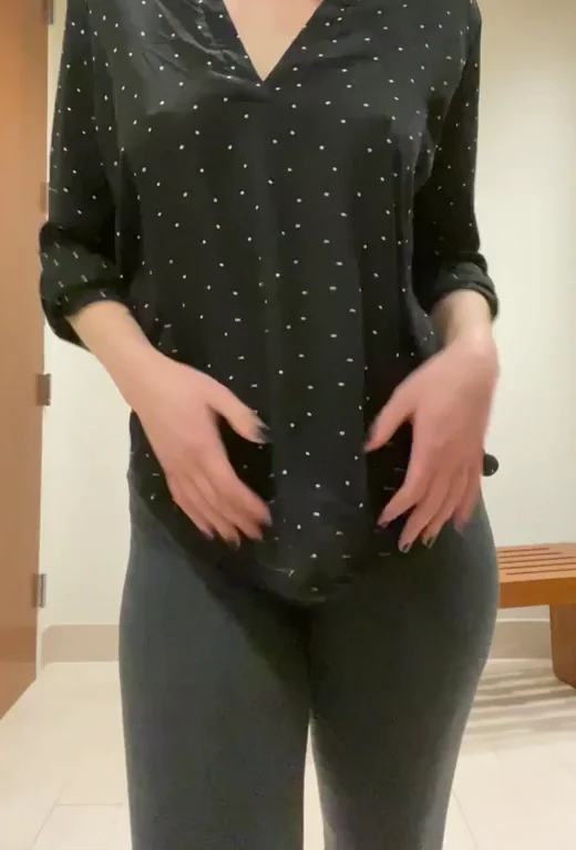 Which side looks more fit?