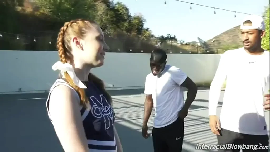 Arietta Adams' Beachside BBC Tease: 'You Guys Wanna See Something?' Bukkake Blitz