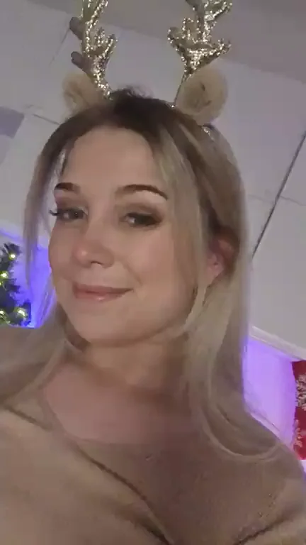 Ms. Raindeer's 🎄 Naughty Reindeer Tit Tease 💦