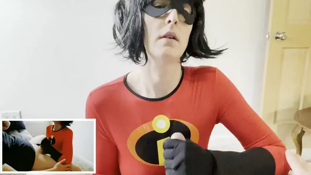 Mrs. Incredible's CFNM Handjob Rescue 💦🦸‍♀️