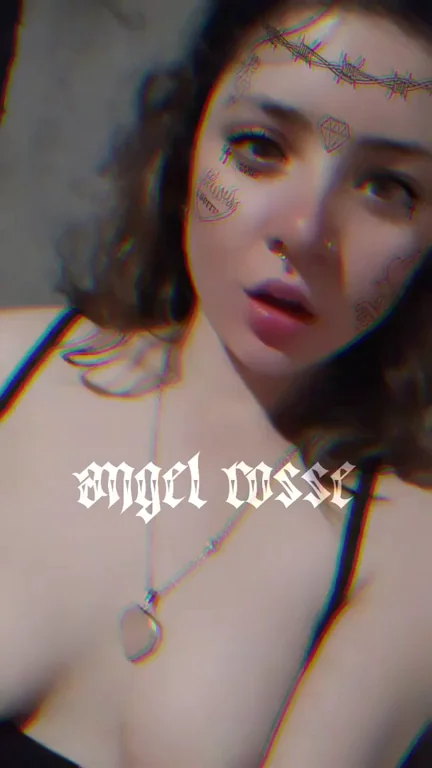 I'm tiny latina slut ?. If you wanna have fun with me and watch my sweet pussy ? cum to check my premium OF. Link below ?