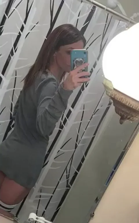 This mom needs a quickie before the kids get up