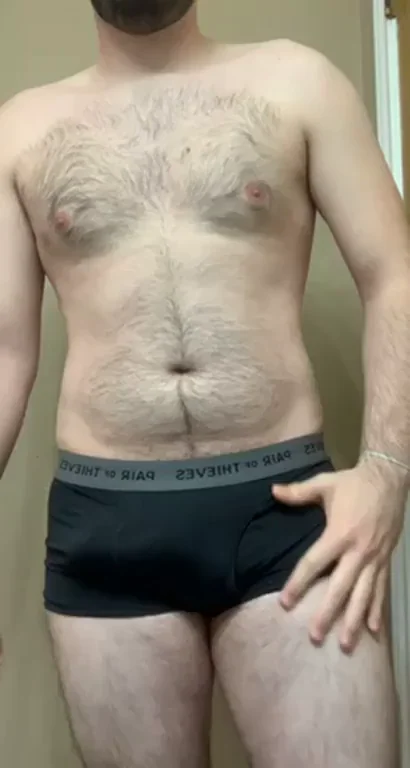 Morning Wood Bulge Tease 🍆💦