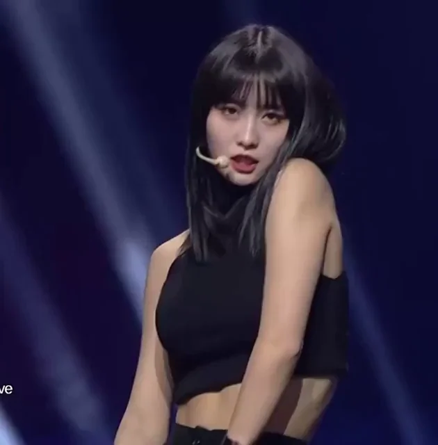 Momo's Slutty Stage Tease - Twice Kpop Fap Fuel