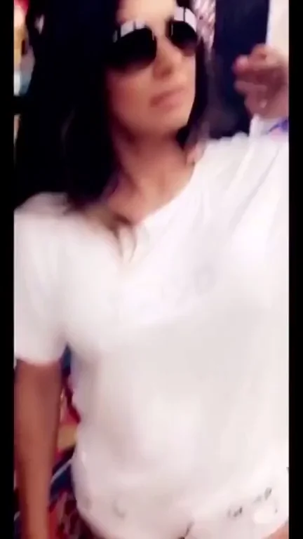 Esperanza Gomez getting naughty in a public store ?