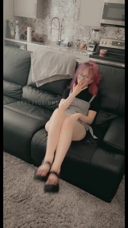 Interact if you’d fuck your new secratary ???
