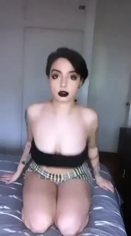 Do you like black lipstick?