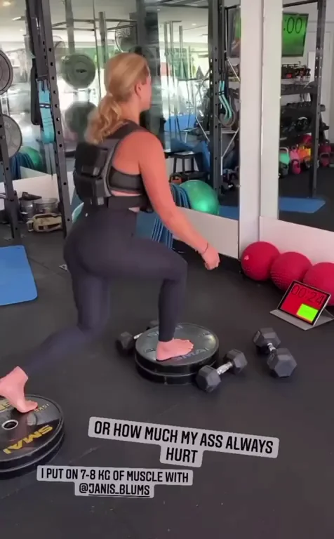 Isabelle Cornish's Gym Booty Quake: Squatting That Thick Aussie Ass