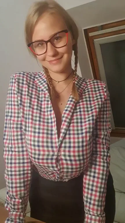 Intern Babe's Last Day Office Tease 🍑💋🔥