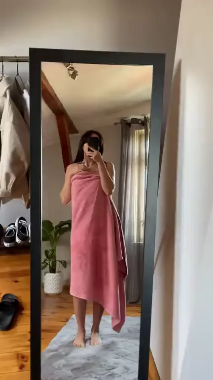 Asian Babe's Towel Tease Challenge!