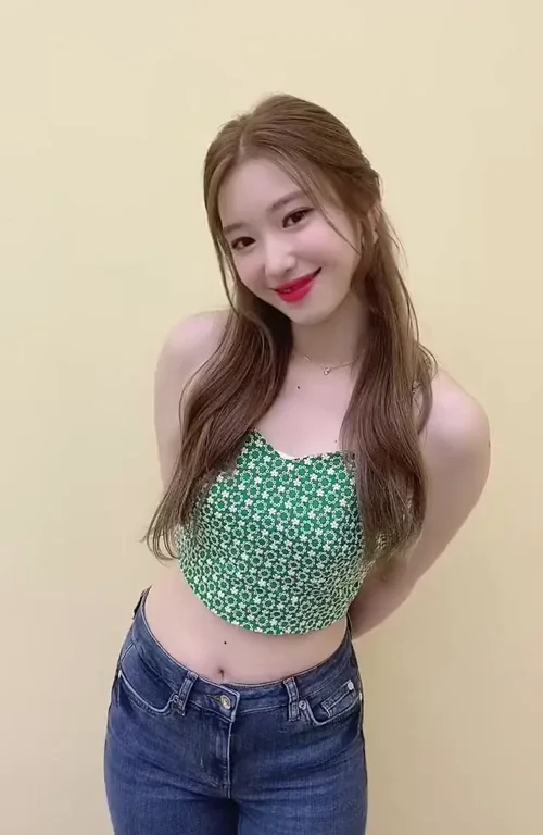 Rocket Punch - Suyun