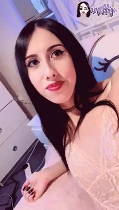 🔥 Surprise Big Dick Reveal from Sexy Futa Babe 😈🍆
