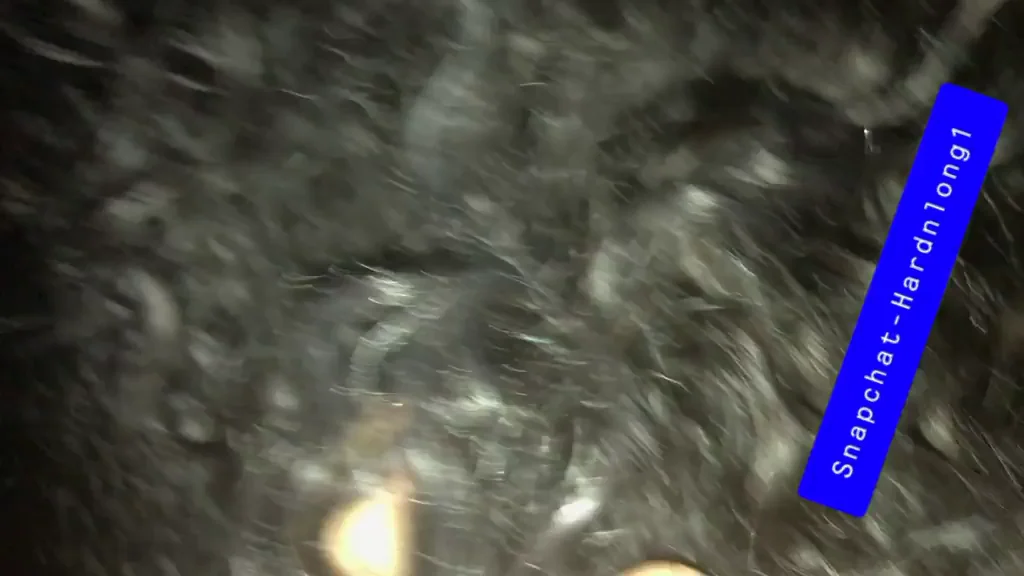 Love getting some super sloppy wet juicy head in the back seat from a eager to please married women. Listen to those noises, think she does that for her husband?