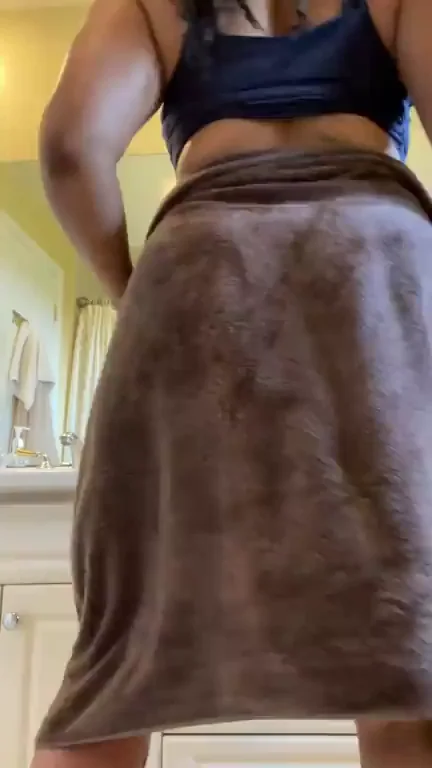 Did a little twerk for you ?
