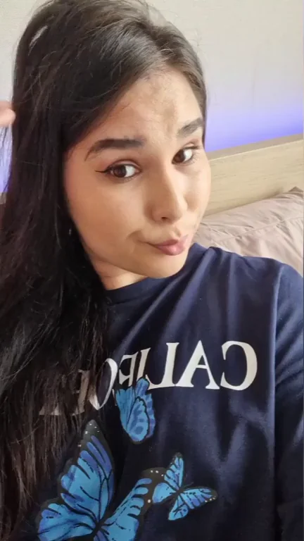 🔮 Wanna See My Magic Trick? Hope I Get 3 Dicks Rock Hard! 😈