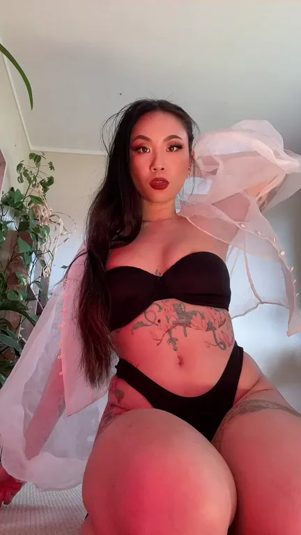 Curvy Asian Babe's Lingerie Tease 💋 Thick Ass & Tats on Full Display 🔥