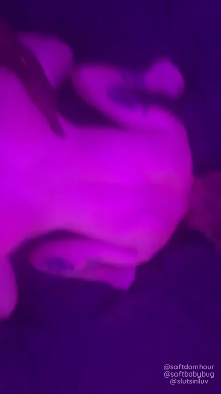 the way he claps my cheeeeeeks guys pls