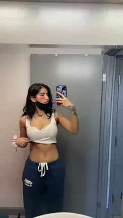 Desi Babe's Killer Curves 🍑💦