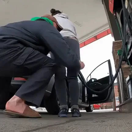 Husband pantsing pranking me with no panties at the gas station - Sammi Starfish